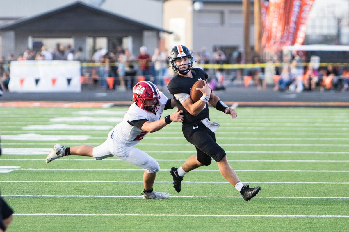 Vidlak Accounts for Five Scores as Grizzlies Maul Kimberly in Opener